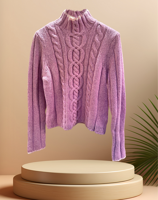 Escada pink sweater made of 95% new wool, featuring a cozy design and stylish ribbed texture.