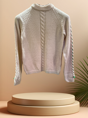 Versace white sweater featuring a green thread braid along the sleeves, crafted from 95% wool and 5% polyester.