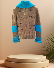 Essentiel Cardigan in bright colors with large lapel, crafted from wool and alpaca blend for comfort.