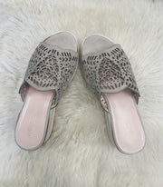 Marccain Hollow Suede Platform Flip Flops in light gray, perfect for summer style and comfort.