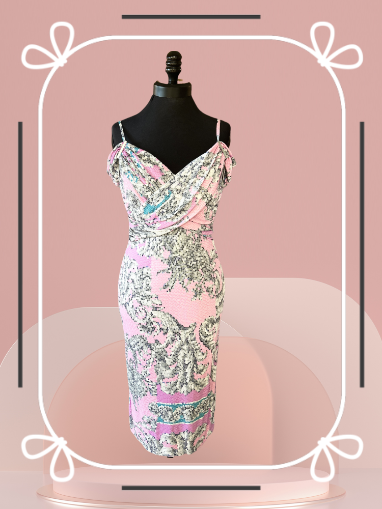 Versace pink summer dress with elegant design, perfect for a stylish and comfortable summer wardrobe.