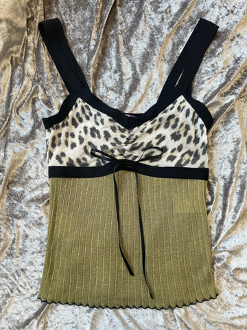 Marccain spaghetti strap vest in leopard print and olive colors, featuring a stylish design for summer outfits.