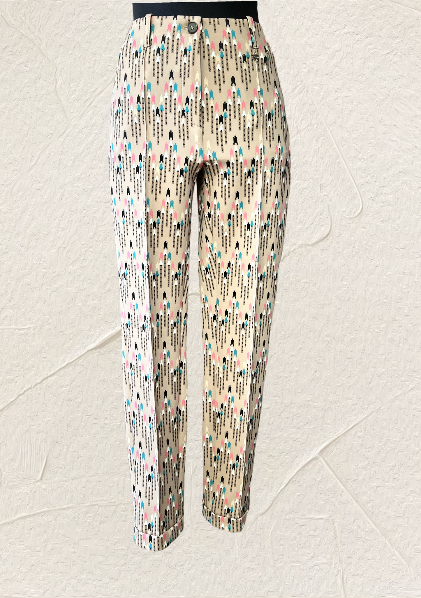 Marccain beige pants with a chic puzzle-style pattern, perfect for stylish and comfortable wear in any occasion.